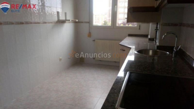 Apartamento en alquiler en Calle de Japón, Sur, Gijón