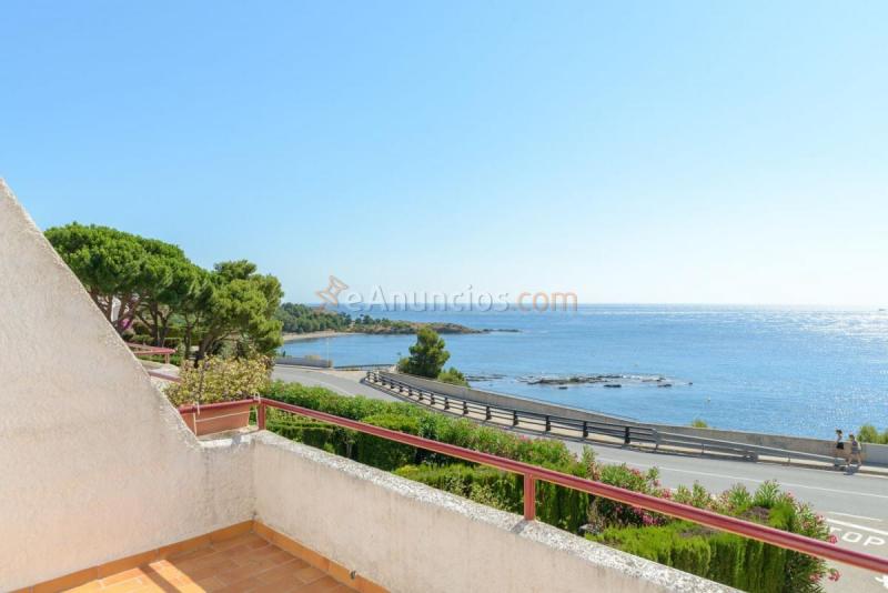 Adosado en venta en  Grifeu - Cap Ras - Els Estanys, Llan