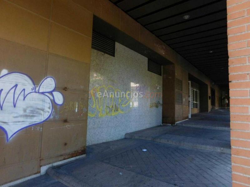 Local Comercial en venta en Avenida de Asturias, Tetuán, Madrid