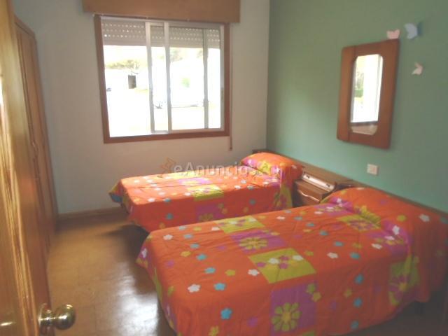 Priegue. Piso en planta baja con garaje individual