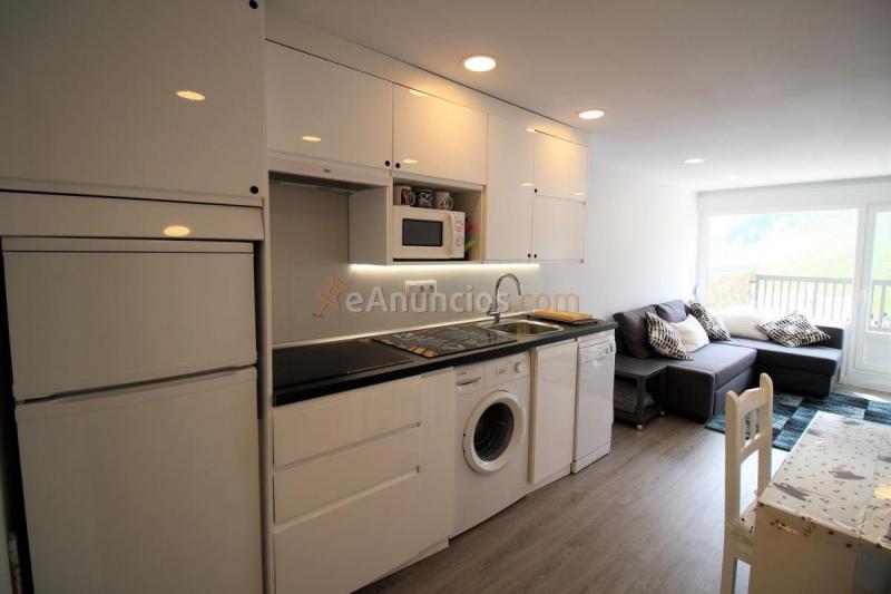 Apartamento en venta en Calle Única, Aísa