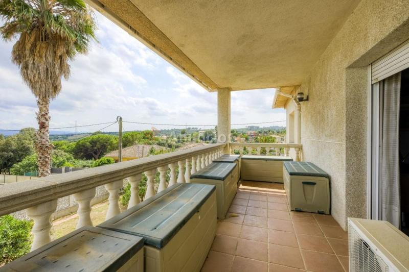 Adosado en venta en  Palau-Solit i Plegamans