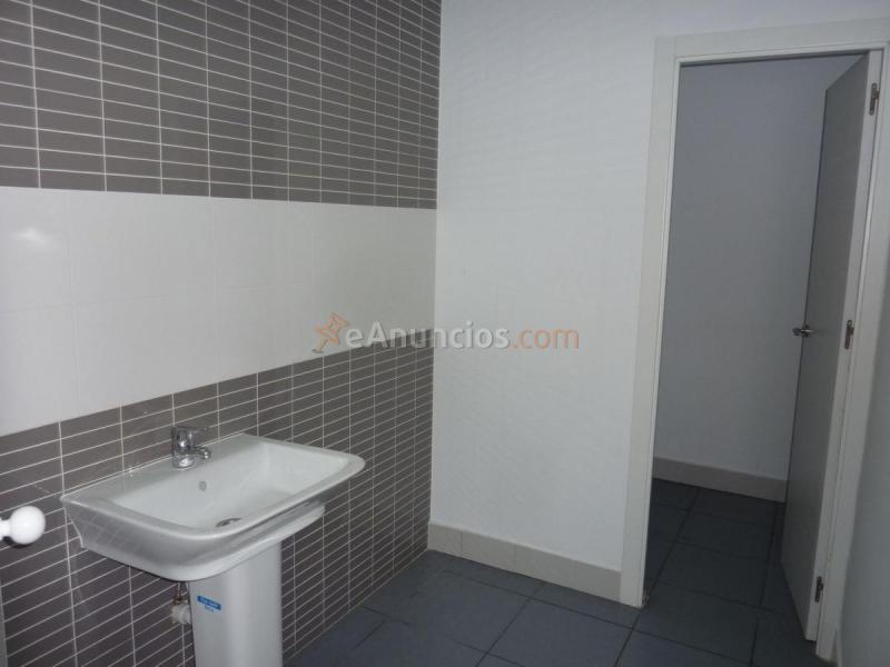 Local Comercial en alquiler en  Juan de Austria, Alcalá de Henares