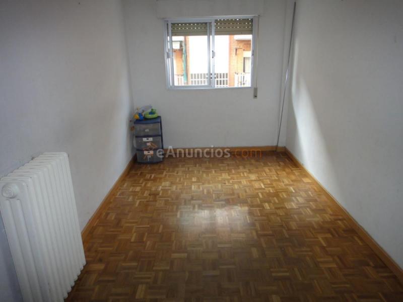 Apartamento en venta en Calle del Discóbolo, San Blas, Madrid