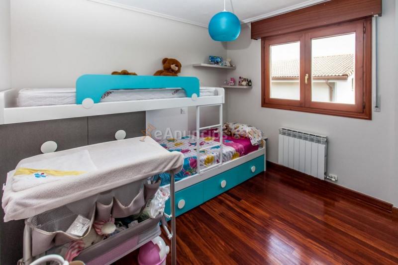 Adosado en venta en  Medina de Pomar