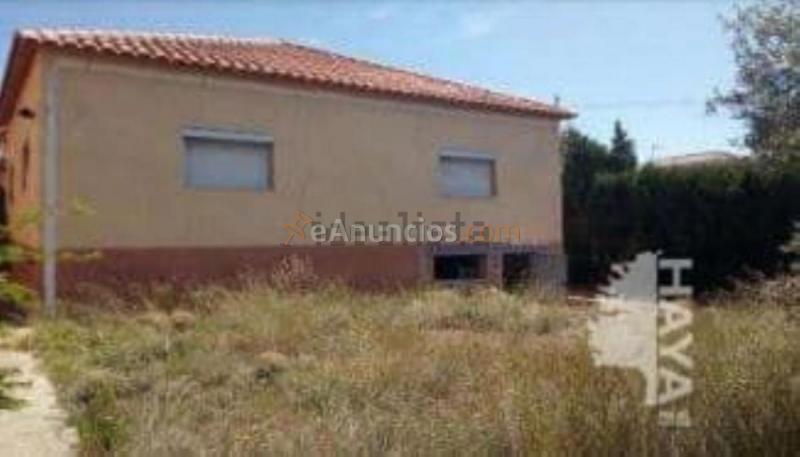 Adosado en venta en  Pla dels Aljubs, La Pobla de Vallbona