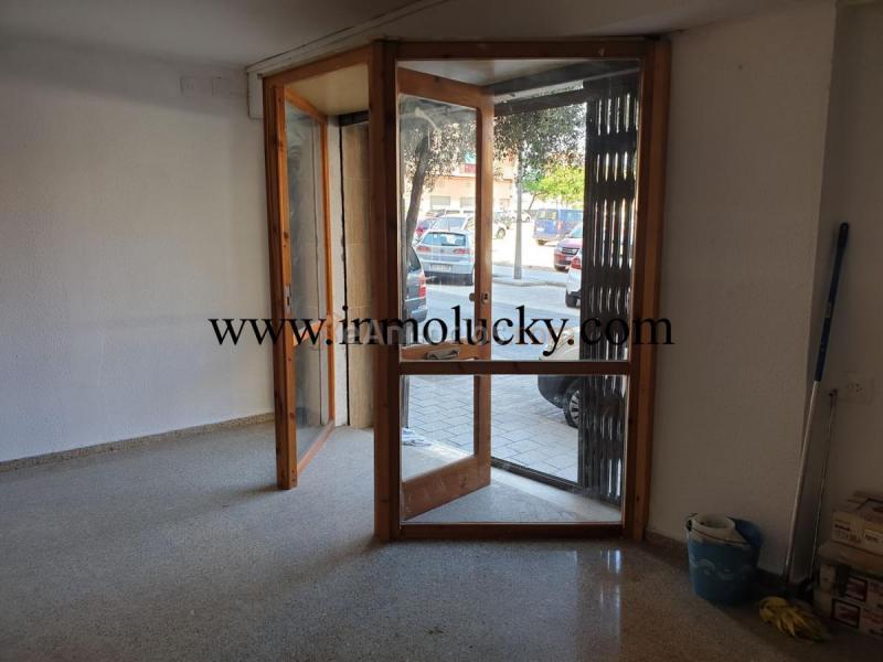 Local Comercial en venta en Calle de la Mare de Déu de Montiel, El Alborgí, Paterna
