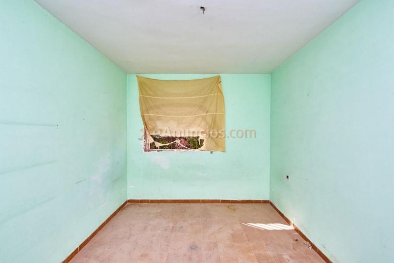 Adosado en venta en  Gojar