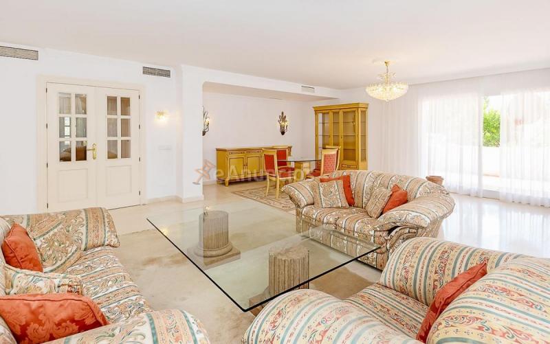 Apartamento en venta en  La Quinta, Benahavís