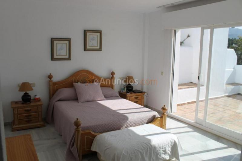 Atico en venta en  Nagüeles-Milla de Oro, Marbella