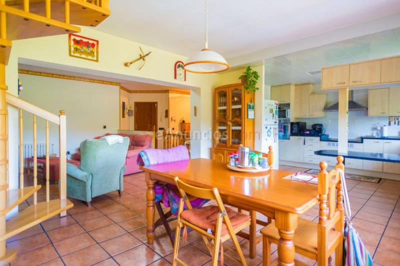 Adosado en venta en  Castellví de Rosanes