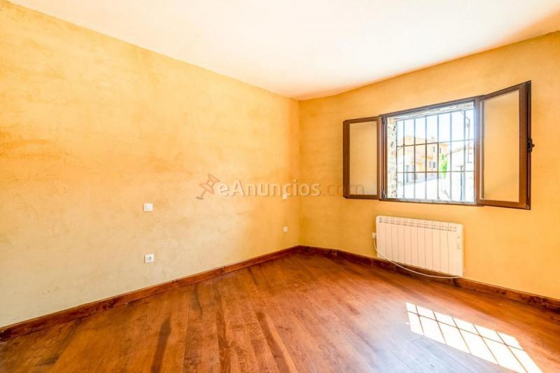 Adosado en venta en  Domingo Garcia