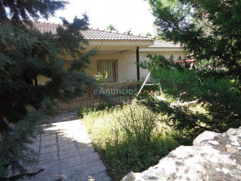 Adosado en venta en  Tomillo, Villalbilla