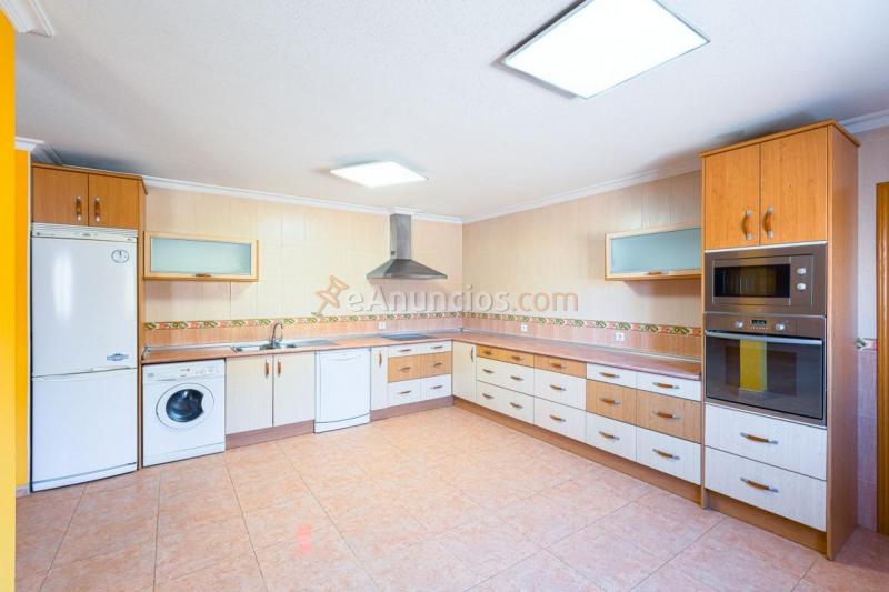 Adosado en venta en  islas filipinas, El Casar