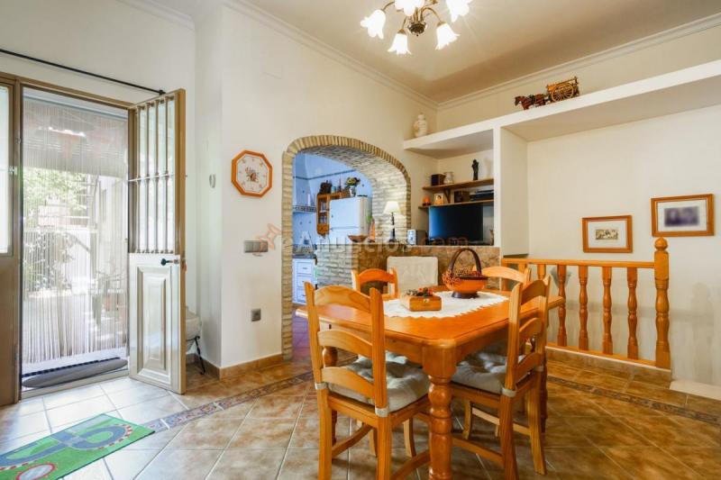 Adosado en venta en  Burguillos