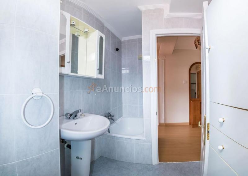 Apartamento en venta en Calle Luis Suárez Ximielga, Viella-Granda-Meres, Siero