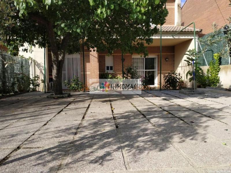 Casa en venta en  Camarena
