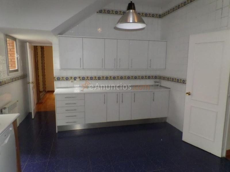 Adosado en alquiler en  Hortaleza, Madrid