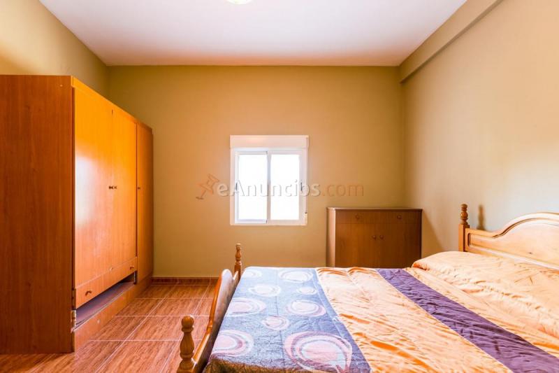 Adosado en venta en  Oria