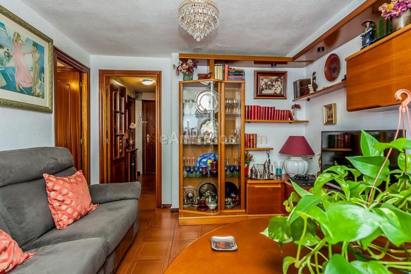 Apartamento en venta en  Ciudad Lineal, Madrid