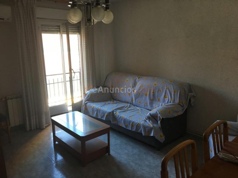 Apartamento en alquiler en Calle Villardondiego, Vicálvaro, Madrid