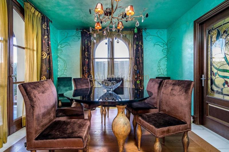 Adosado en venta en  San Pedro de Alcántara, Marbella