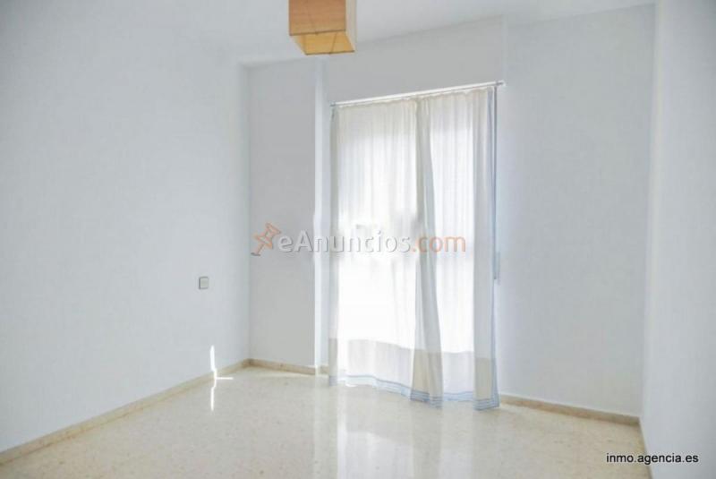 Apartamento en venta en Calle María Auxiliadora, Santa Justa - Miraflores - Cruz Roja, Sevilla