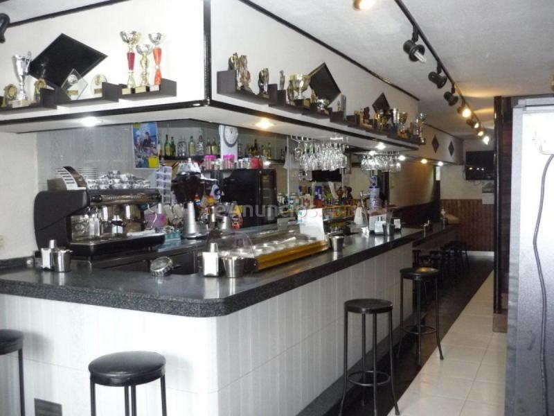 Local Comercial en venta en Calle del Doctor Jiménez Díaz, El Carbayedo - El Quirinal, Avilés