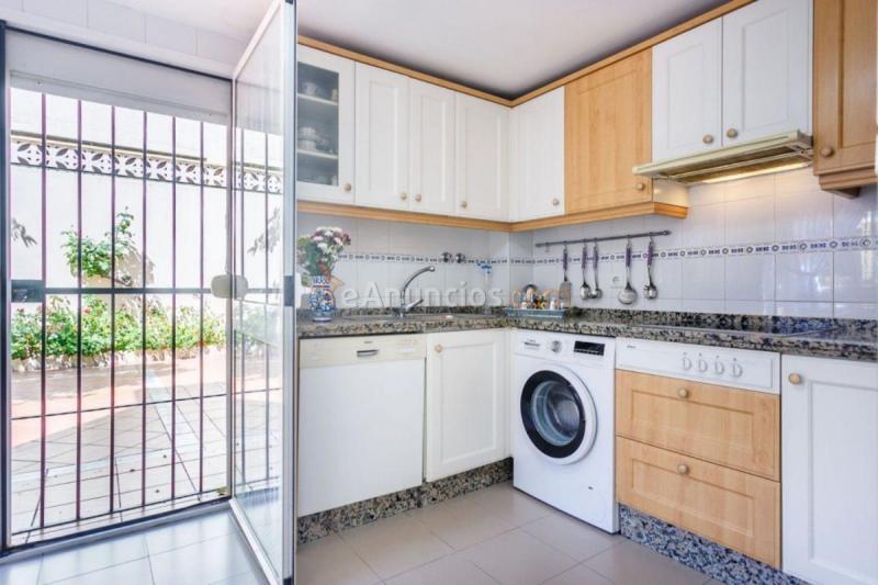 Casa en venta en Calle Infanta Elena, Espartinas Pueblo, Espartinas