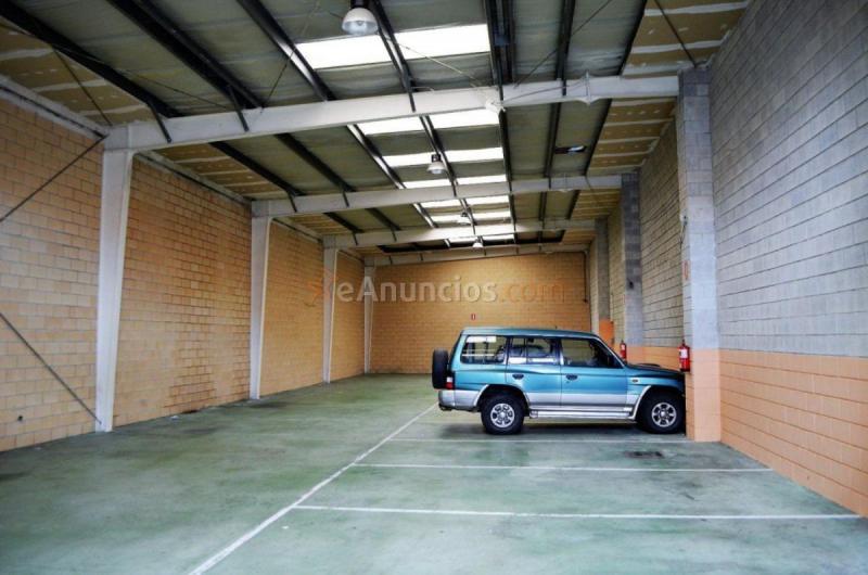 Edificio en venta en  Galar