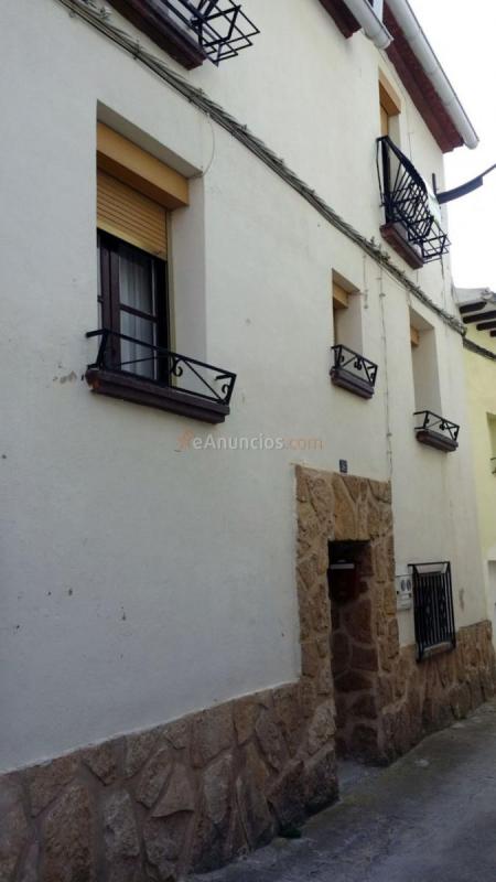 Adosado en venta en  Ayegui