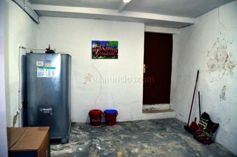 Adosado en venta en  Ayegui