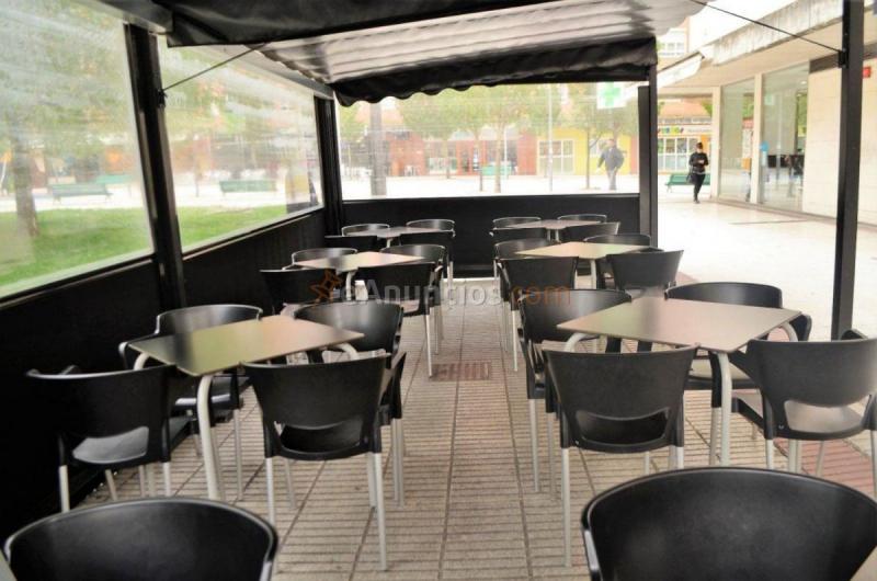 Edificio en venta en  Mendebaldea, PamplonaIruña