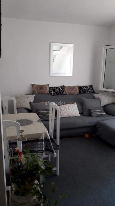 Alquilo habitación para chica, gastos incluídos