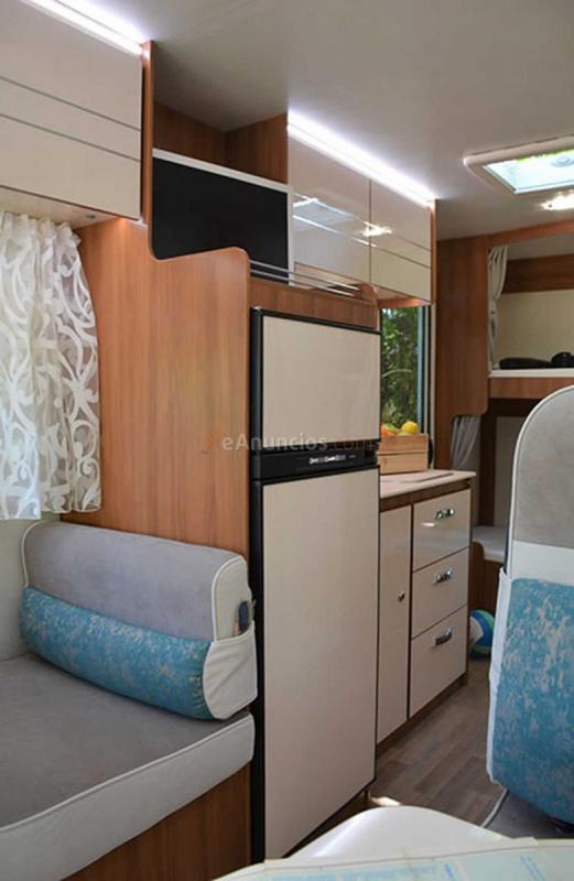 Renault Master Minibus Autocaravana Rimor Katamarano 9 - 7 Plazas viajar y dormir