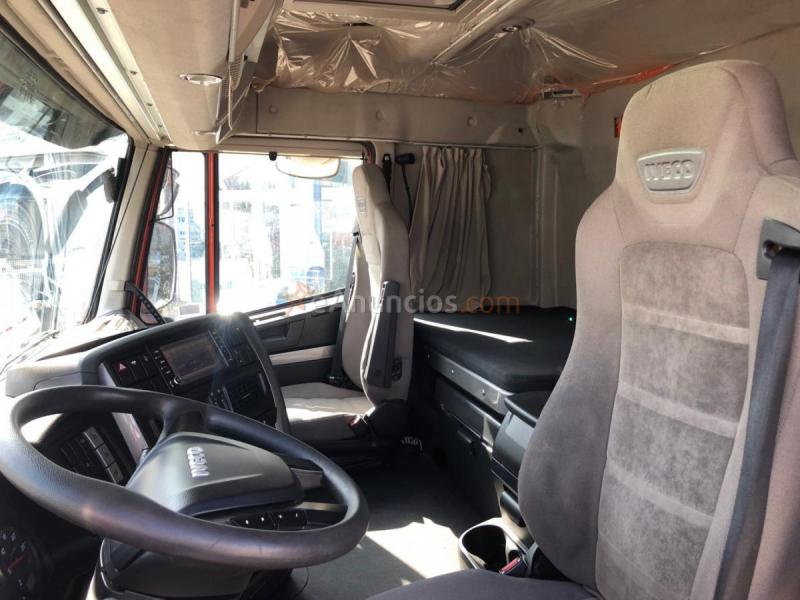 Tractora IVECO Hi Way AS440S46TP EEV techo bajo