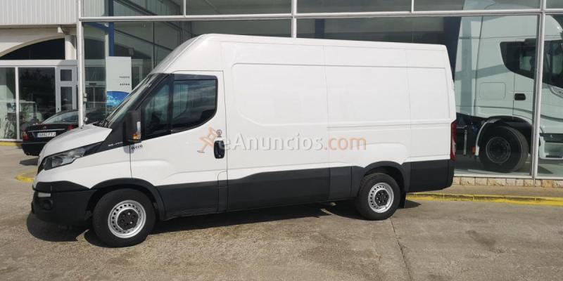 Furgón IVECO 35S13V 12m3