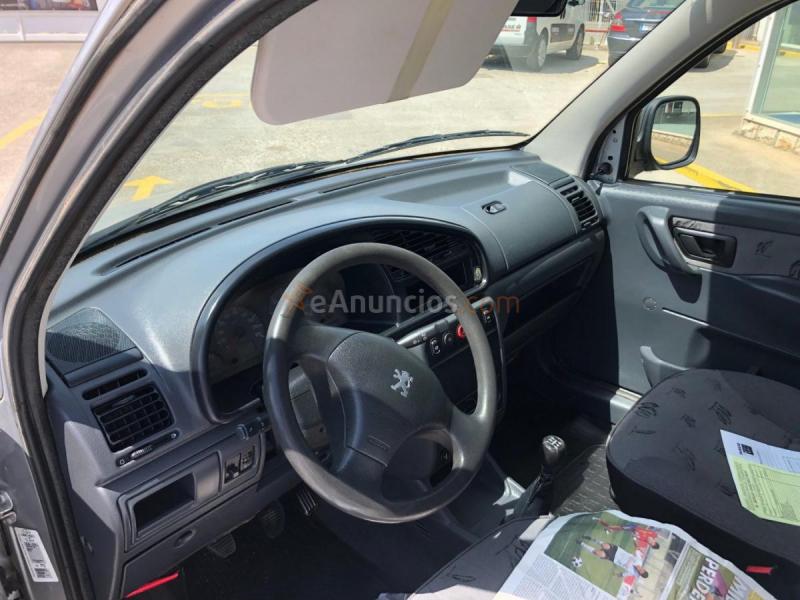 Furgón Peugeot Partner