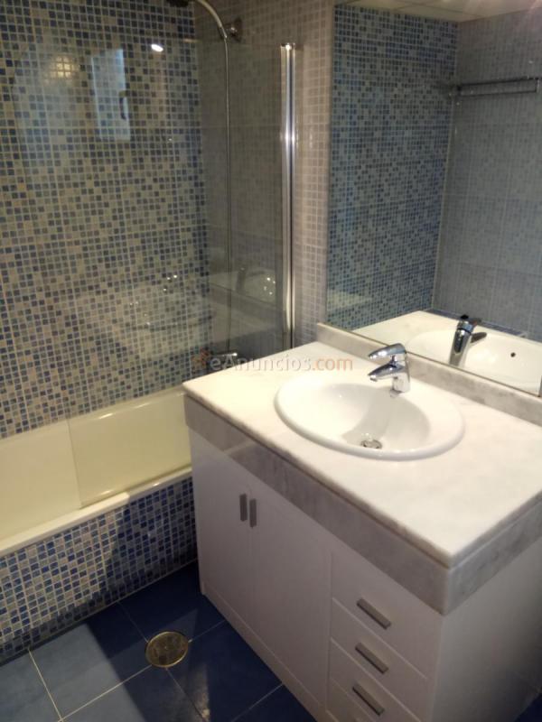 Vendo piso y con amplias vistas, junto a colegios