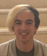 Profesor de inglés británico dando clases