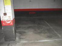 Llogo parking moto a poblenou