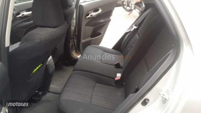 Toyota Auris 1.4D-4D de 2007 con 203.000 Km por 3.999 EUR. en Madrid