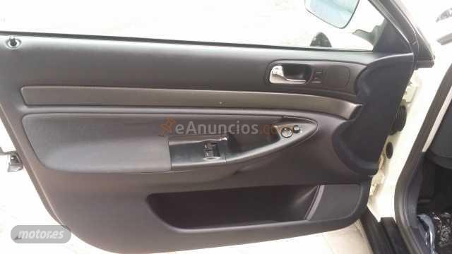 Audi A4 1.9TDI de 1997 con 189.000 Km por 2.999 EUR. en Madrid