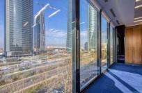 Superficie disponible frente a las Cuatro Torres