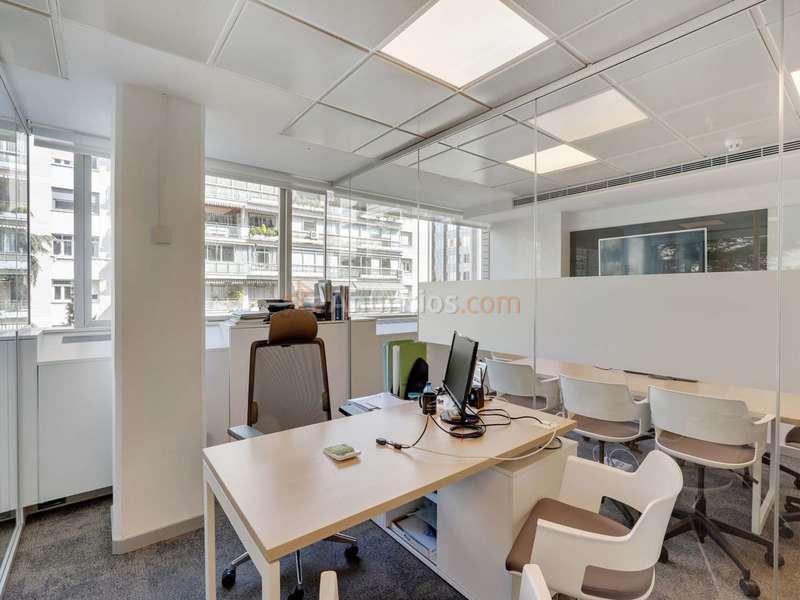 Superficie disponible en edificio exclusivo de oficinas en María de Molina.