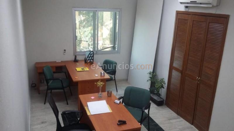 Oficina disponible en la col. Americana