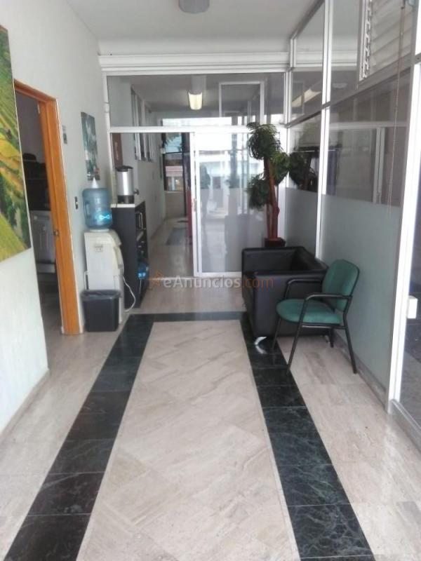 Oficina disponible en la col. Americana