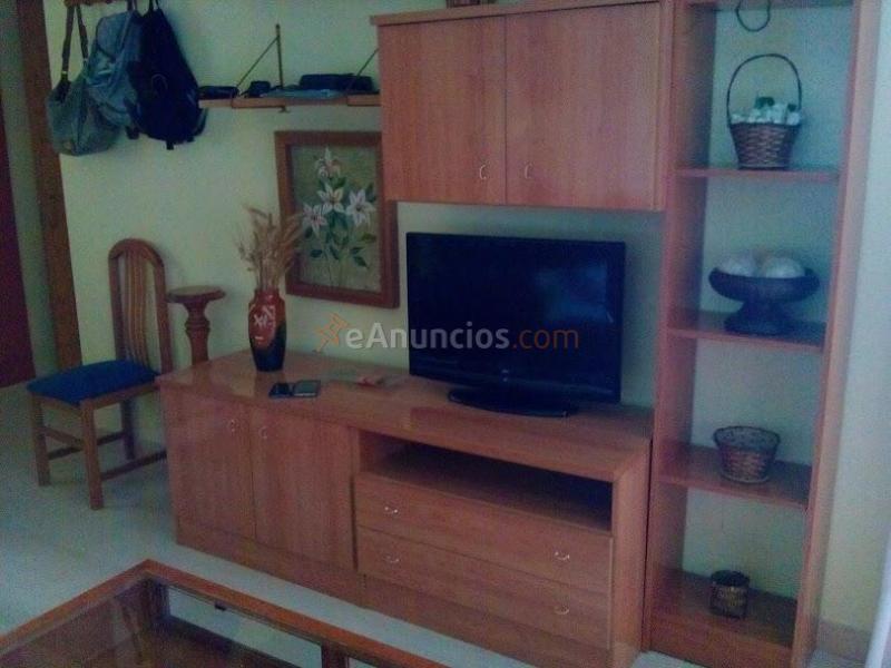 Alquilo apartamento en primera linea de playa.