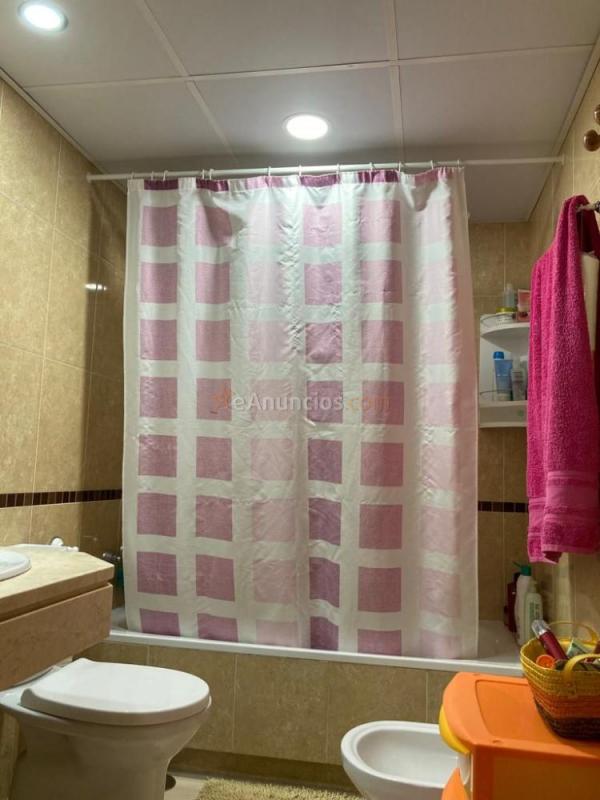 Alquilo apartamento en primera linea de playa.