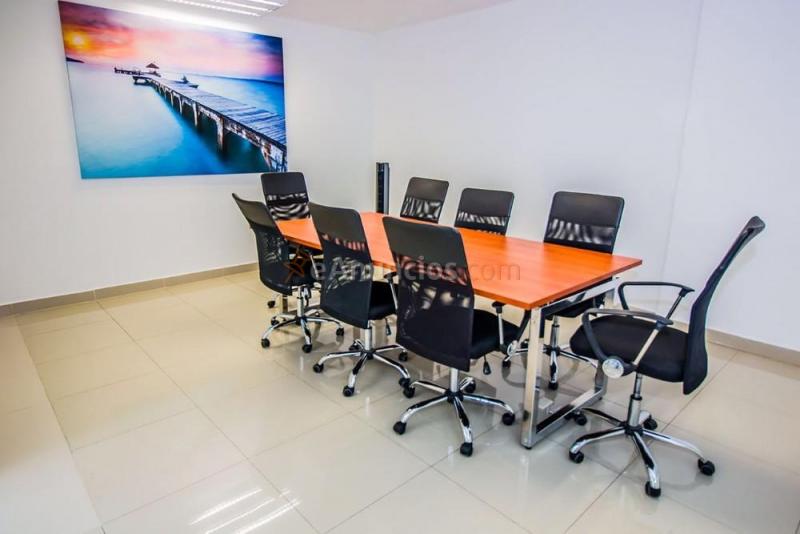 Agradable espacio de oficina cerca de galerias